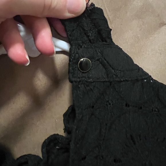 Charlie | Lace Islet Top - Picture 5 of 6